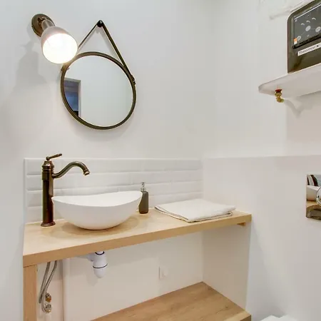 Le Saint Honore Apartment